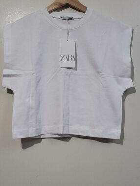 ZARA White Boxy Cropped Crewneck Top